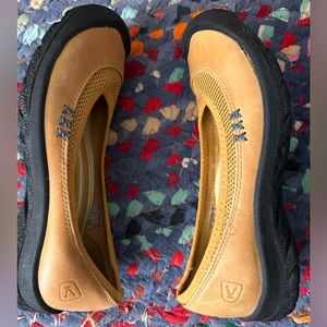 Keen Footwear like new